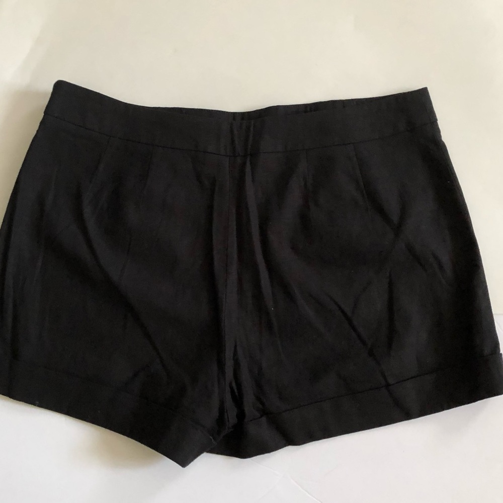 High waisted shorts - Picture 3 of 4